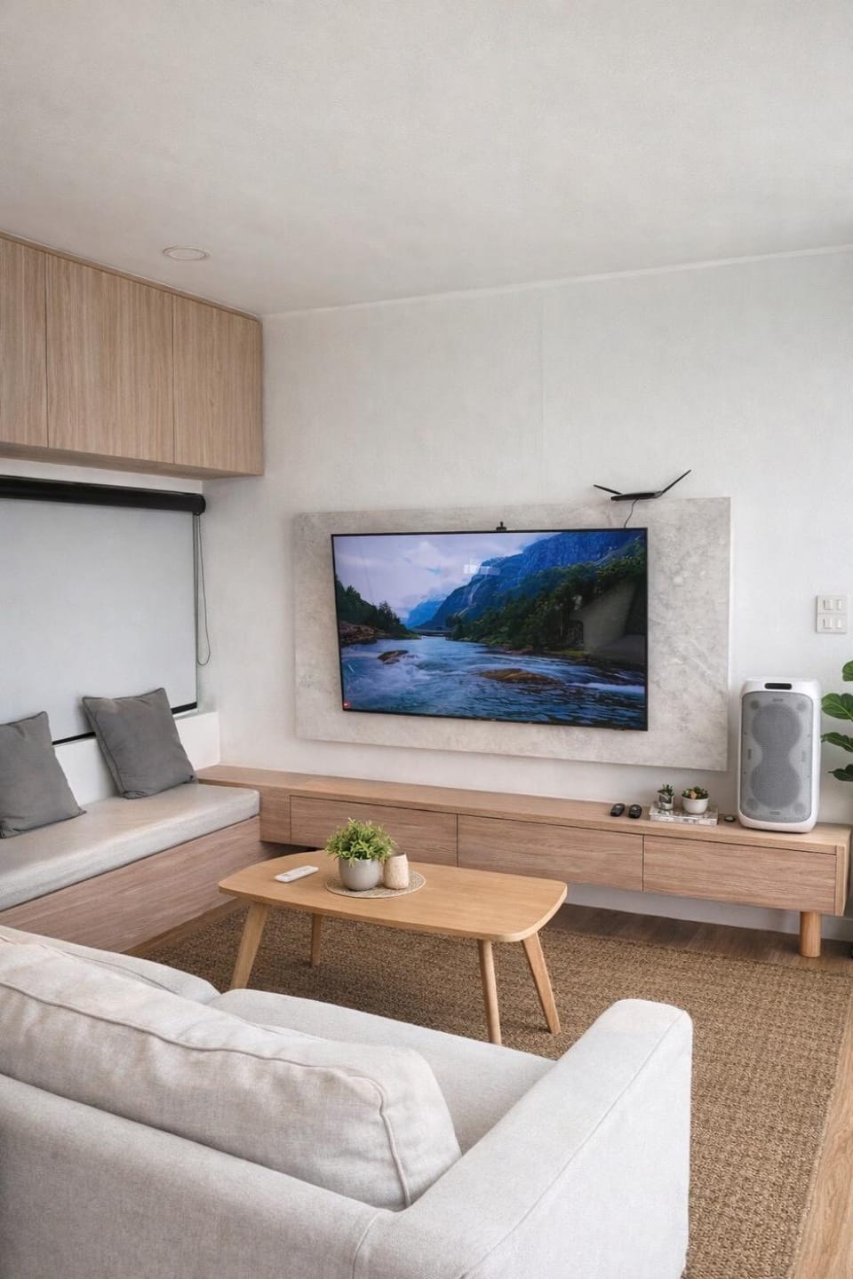 Communal lounge/ TV room, Living room
