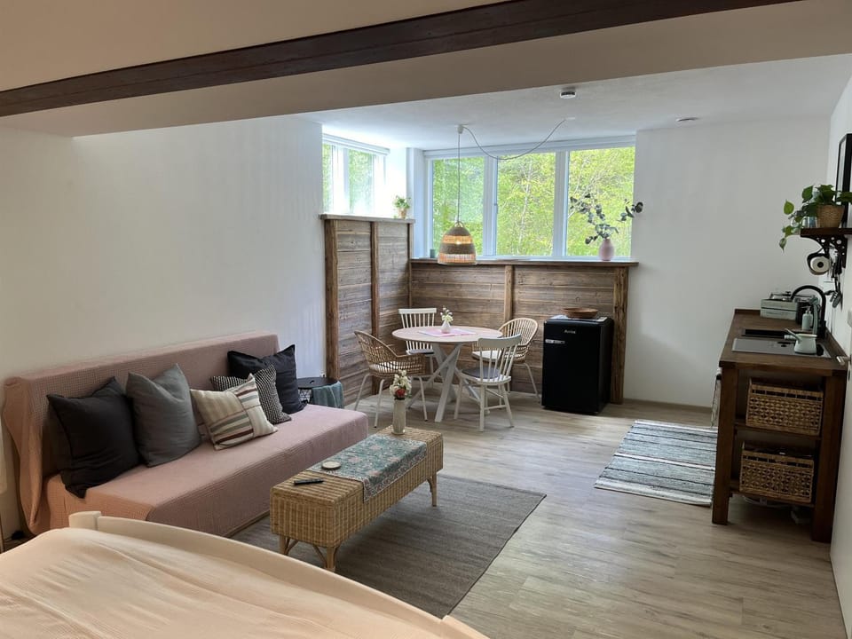 Kitchen or kitchenette, Living room, Dining area