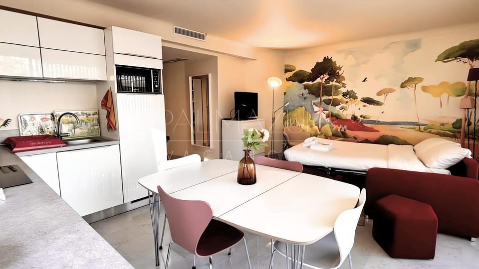 TV and multimedia, Living room, Seating area, Dining area, oven