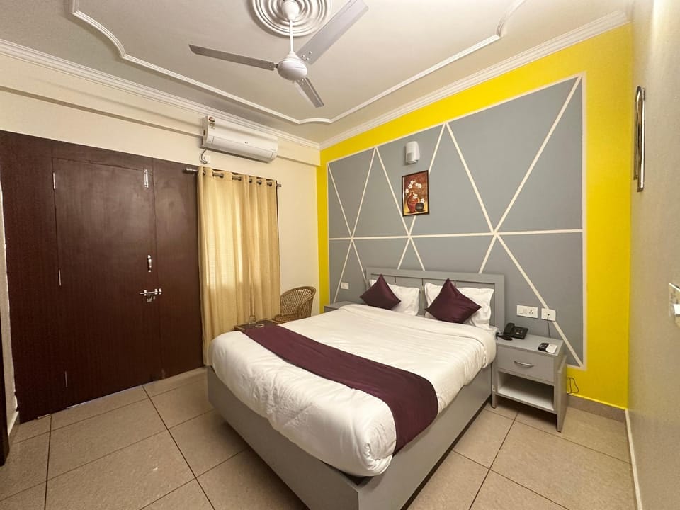 Bedroom, air conditioner