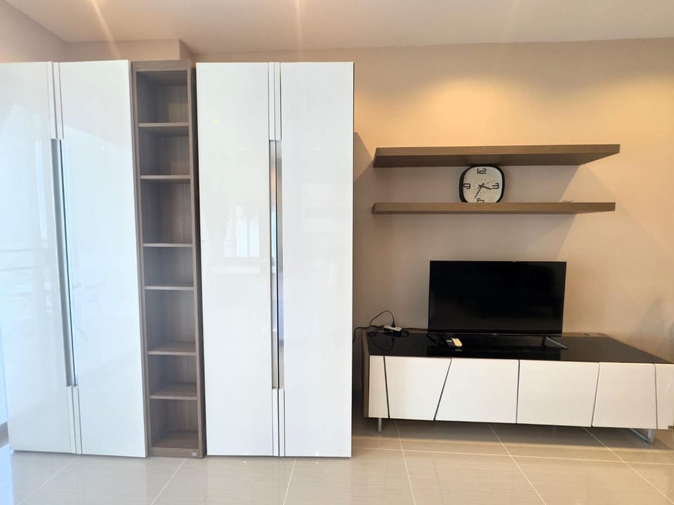Communal lounge/ TV room, TV and multimedia