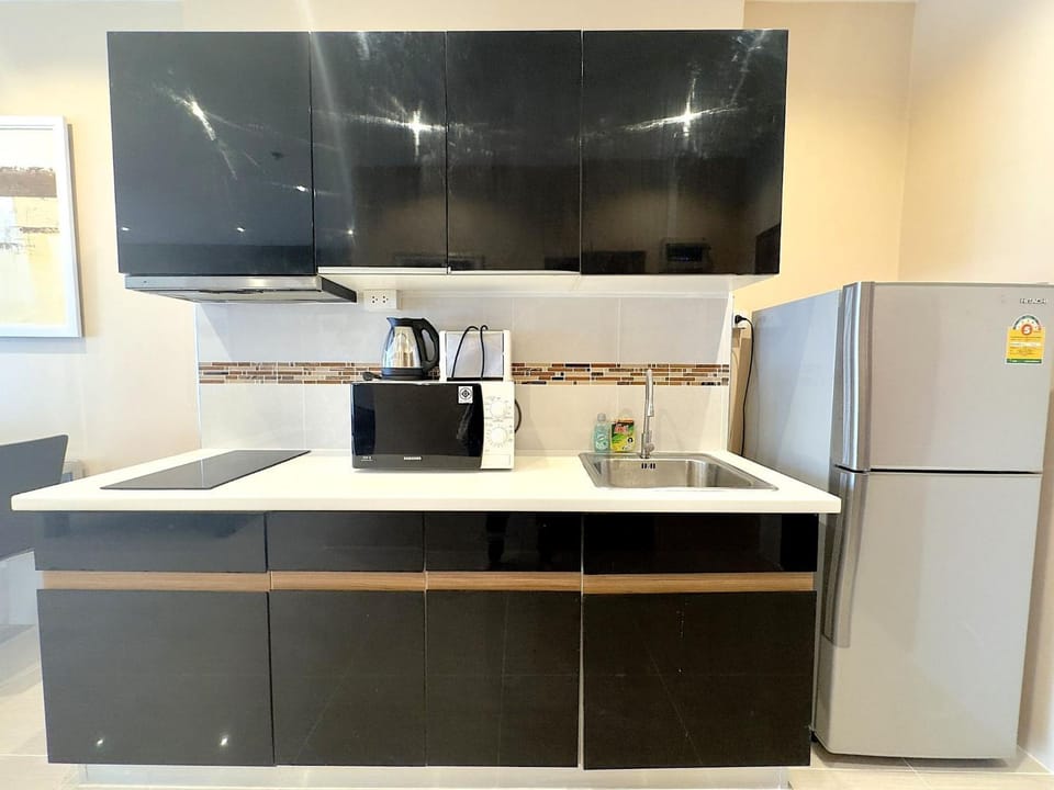 microwave, oven, kitchen