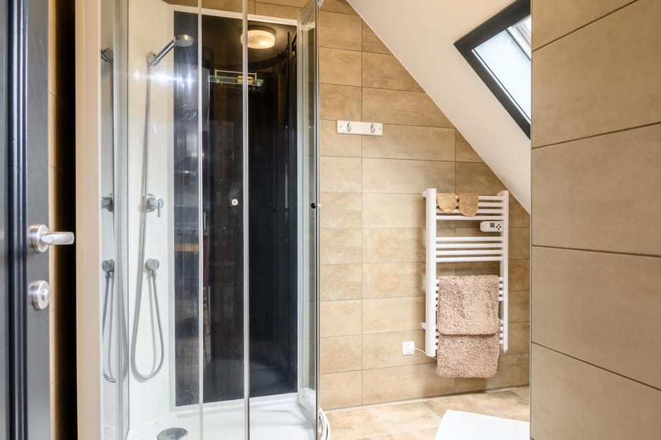 Bathroom, Living room