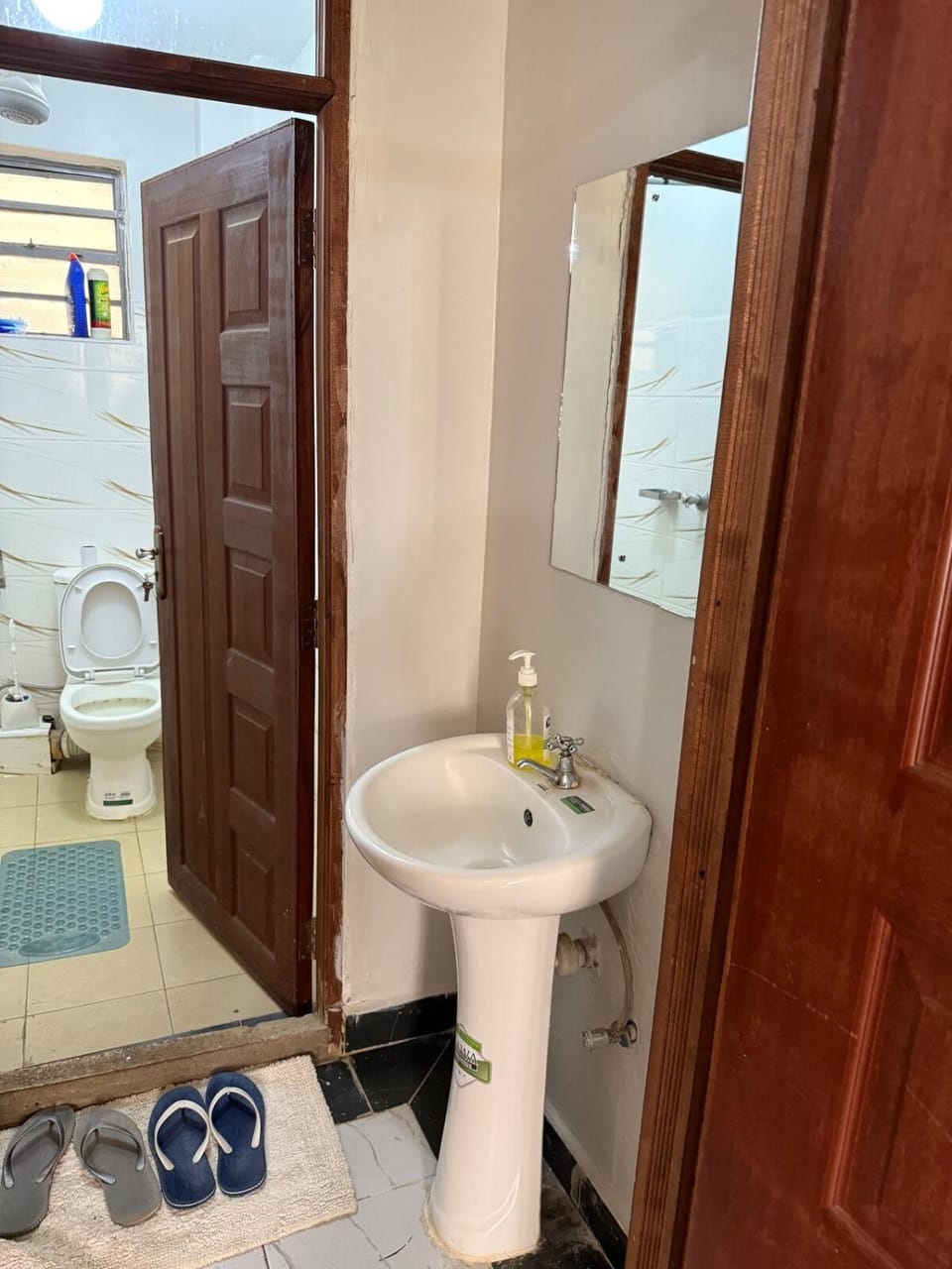 1b in thika town with parking Apartment in Kenya