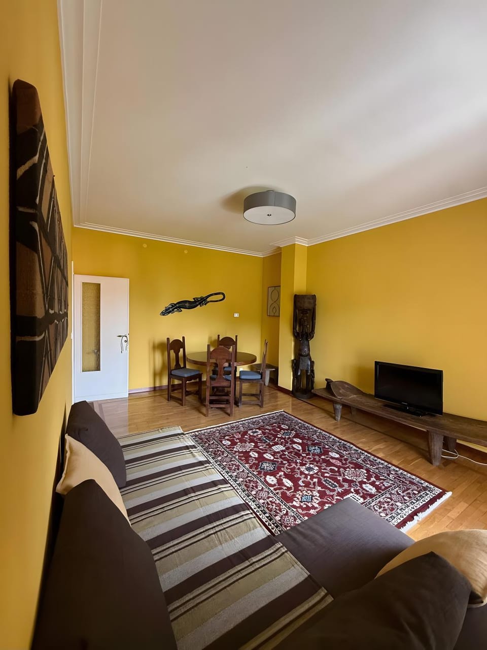 Property building, Living room