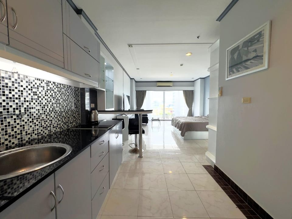 Bed, Bedroom, kitchen