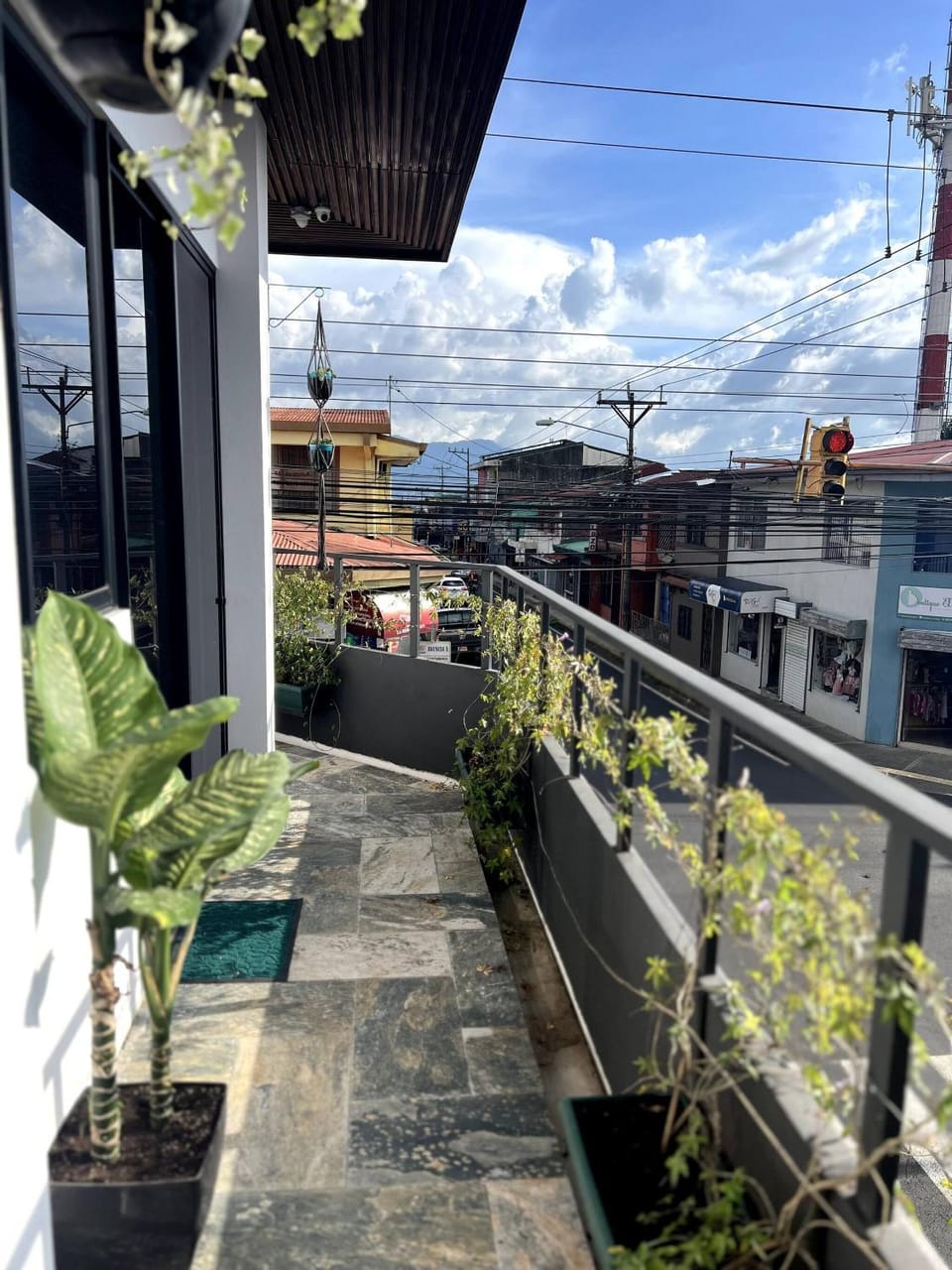 5 min from AirPort SJO OASIS LOFT Apartment in Alajuela