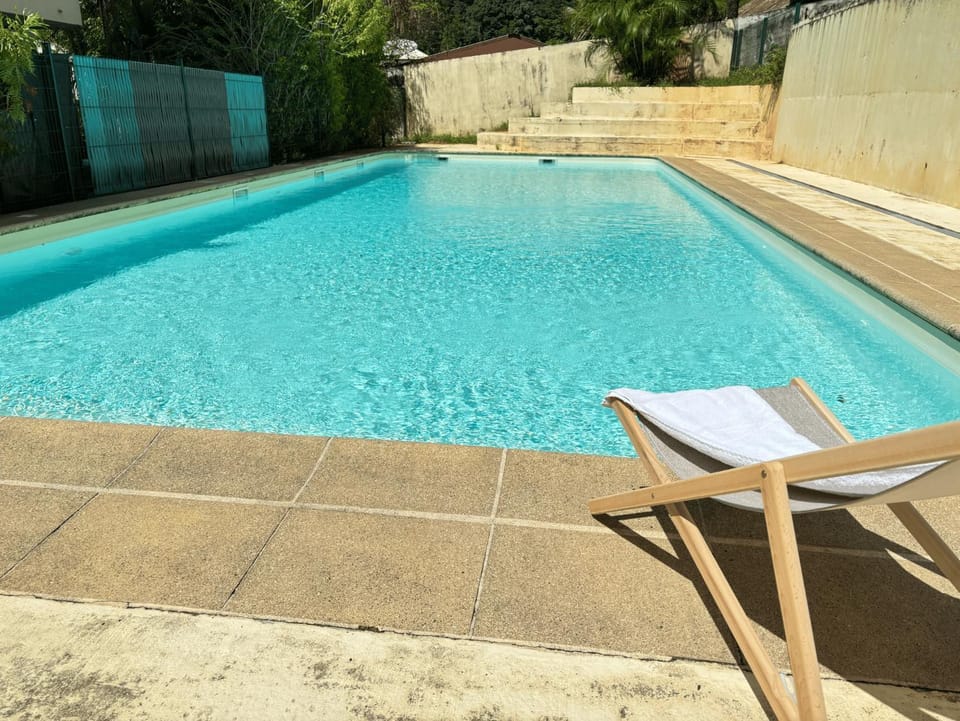Day, Pool view, Swimming pool, sunbed