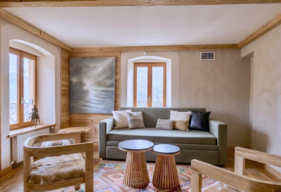 Living room, Seating area