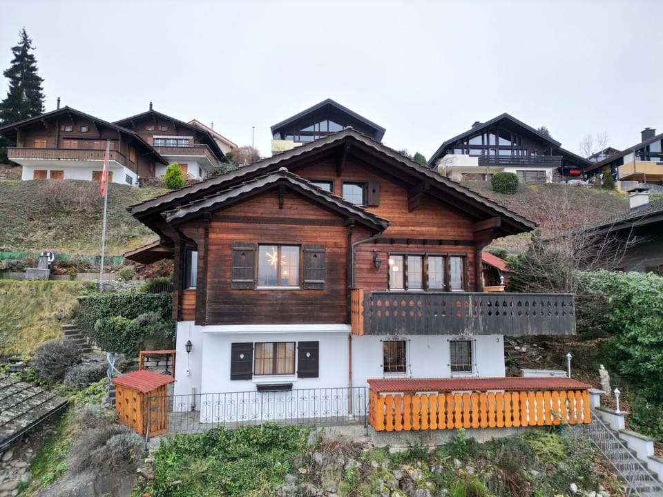 Property building, Bird's eye view