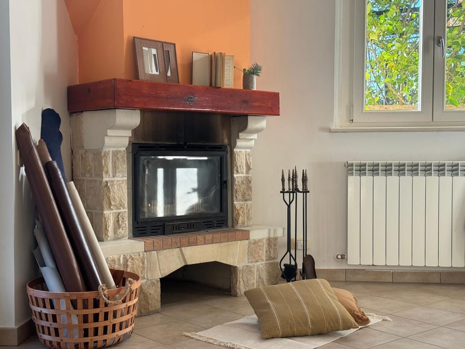 Decorative detail, fireplace