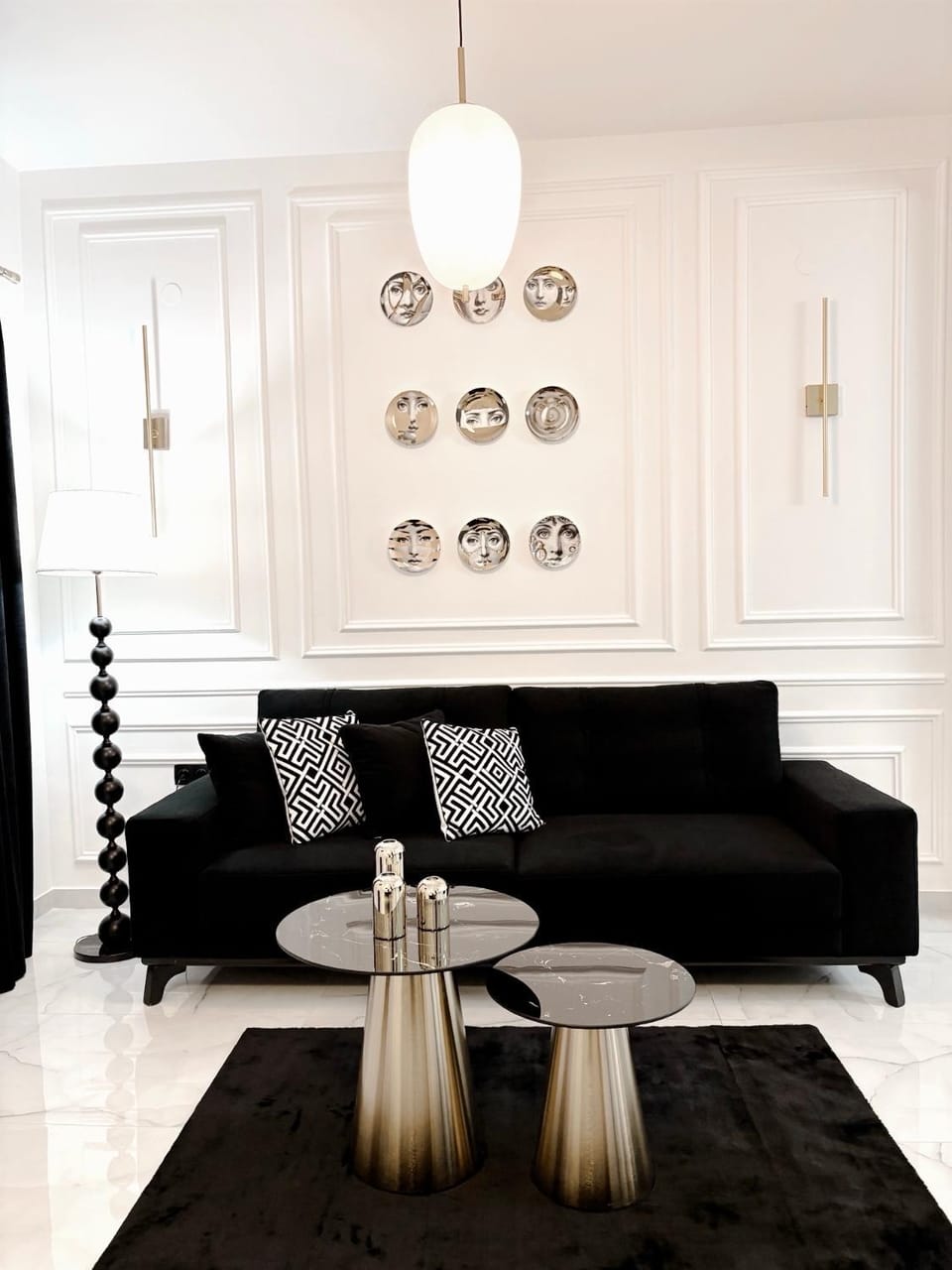 Living room, Seating area