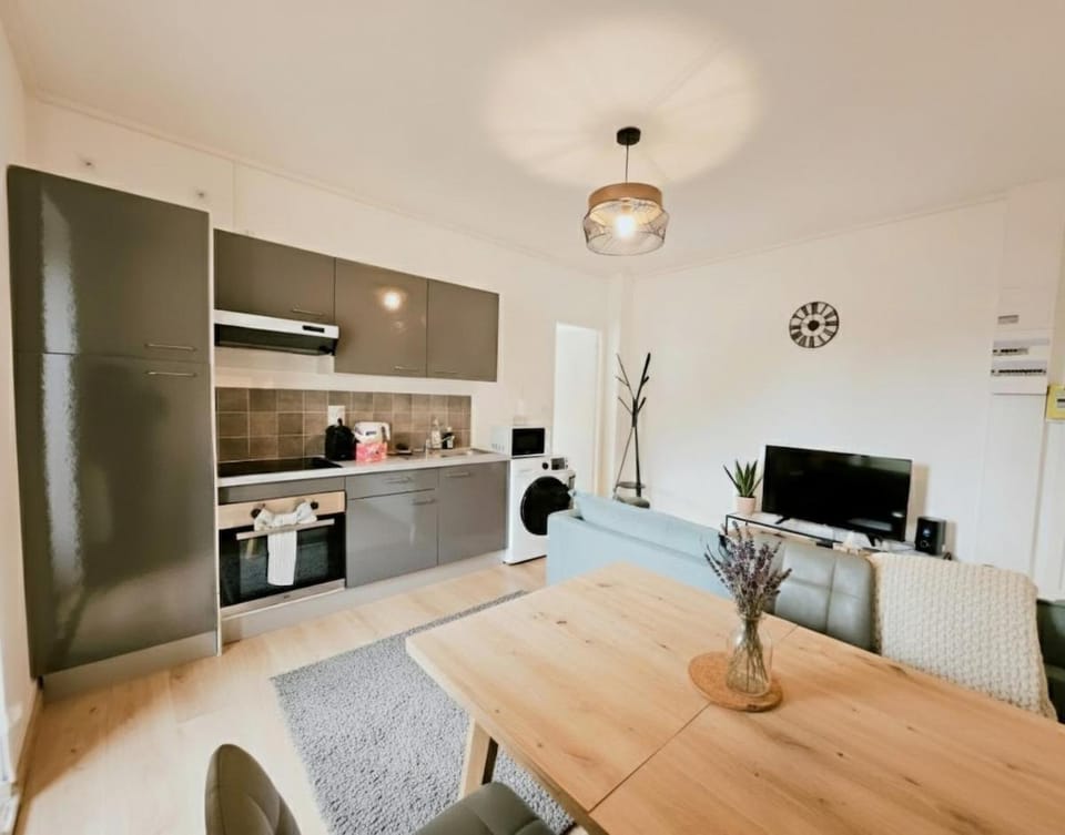 Agréable appartement proche centre Apartment in Angoulême