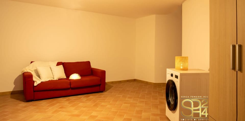 Bed, TV and multimedia, Photo of the whole room, Bedroom, wardrobe