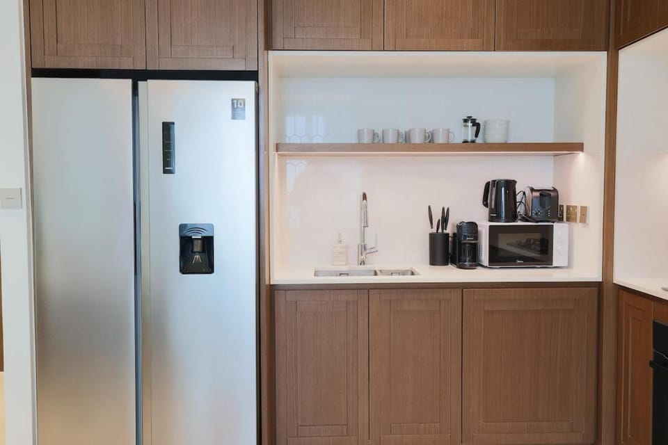 Lux 2BR Beachfront Escape Palace Beach Residence Apartment in Dubai