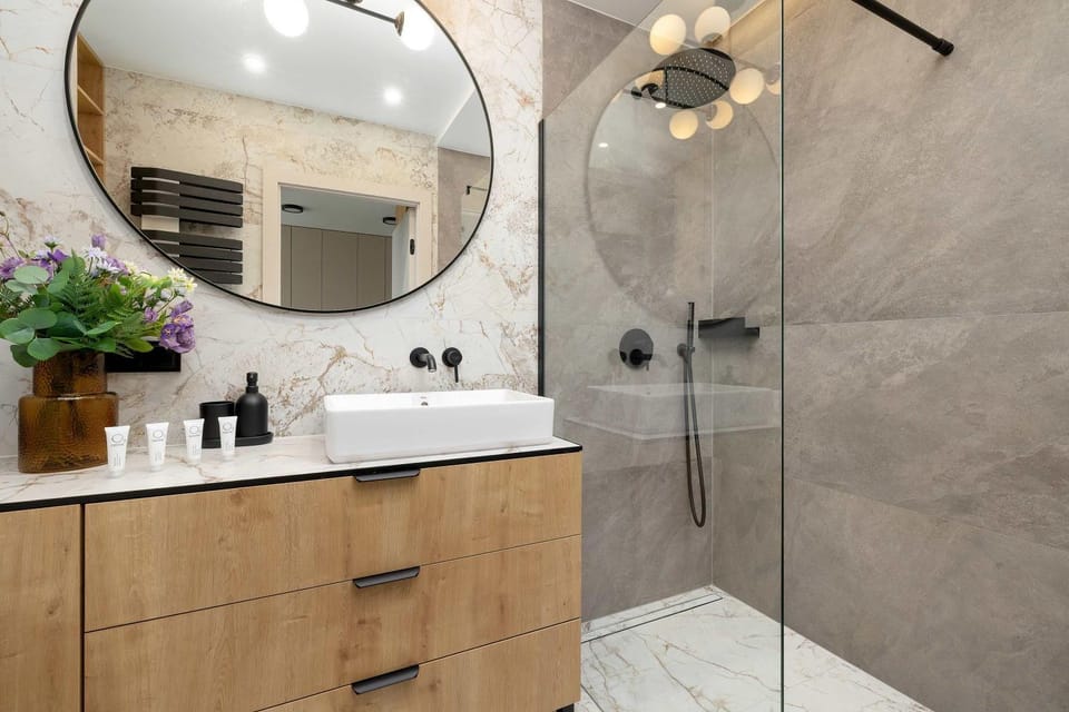 Shower, Bathroom, towels