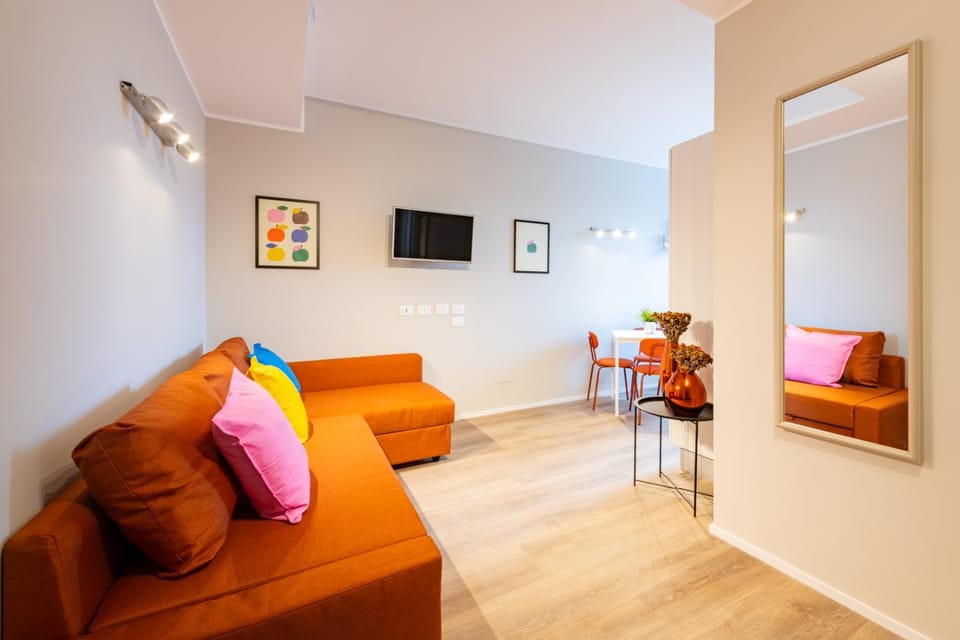 Living room, Photo of the whole room