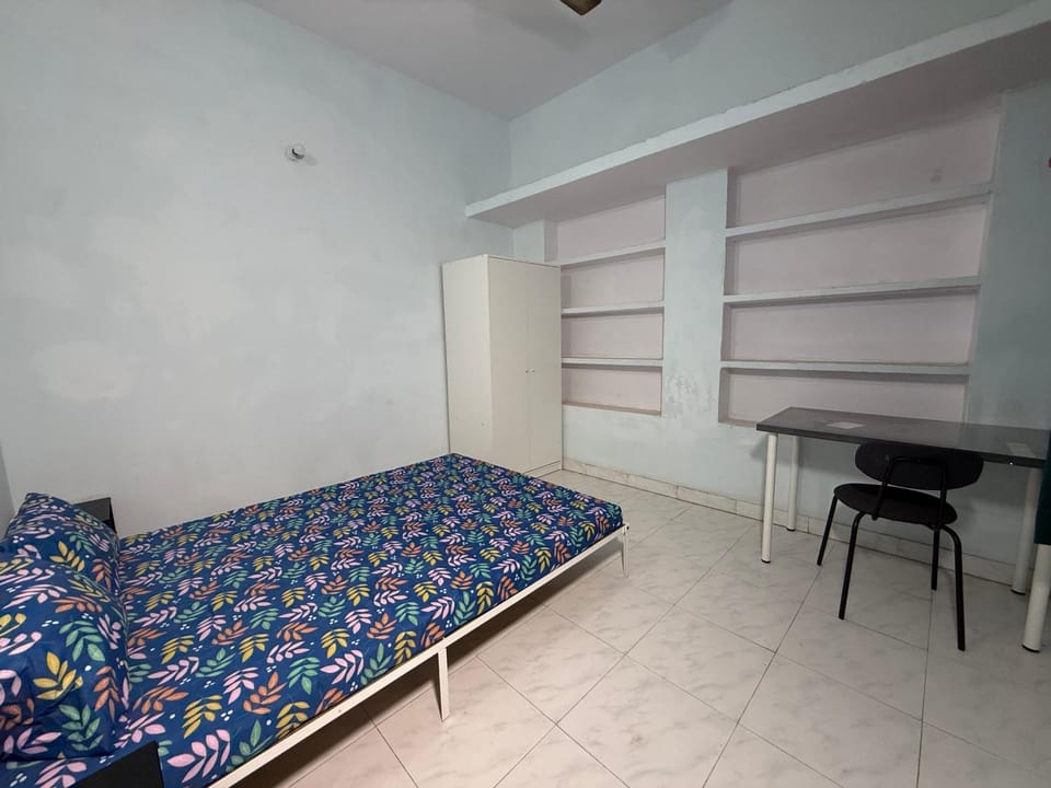 Nook Coliving Male Only Hostel in Lucknow