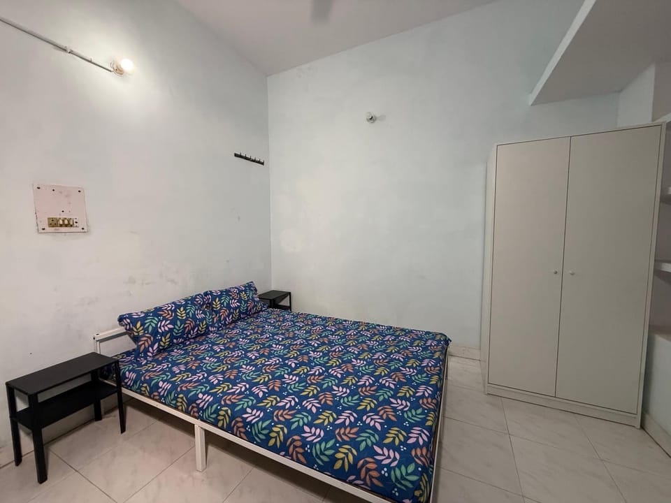 Nook Coliving Male Only Hostel in Lucknow