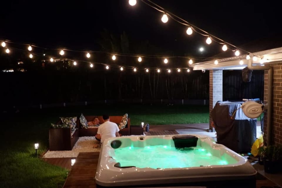 Havenly Stay A Tiny Home Central Location with Firepit & Spa House in New South Wales