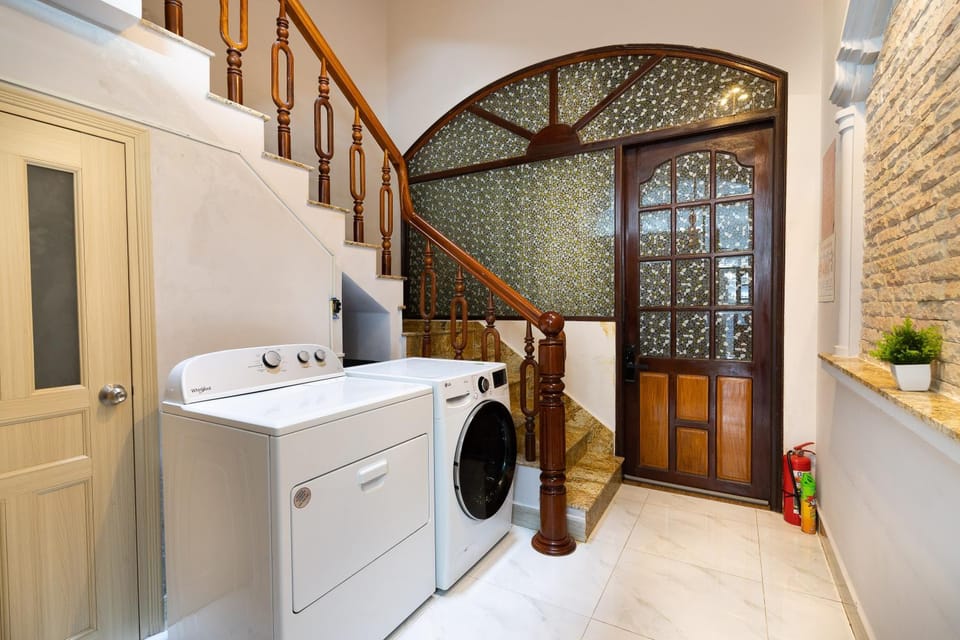 V Living - Hidden Gem in District 1 & Free Laundry Apartment in Ho Chi Minh City
