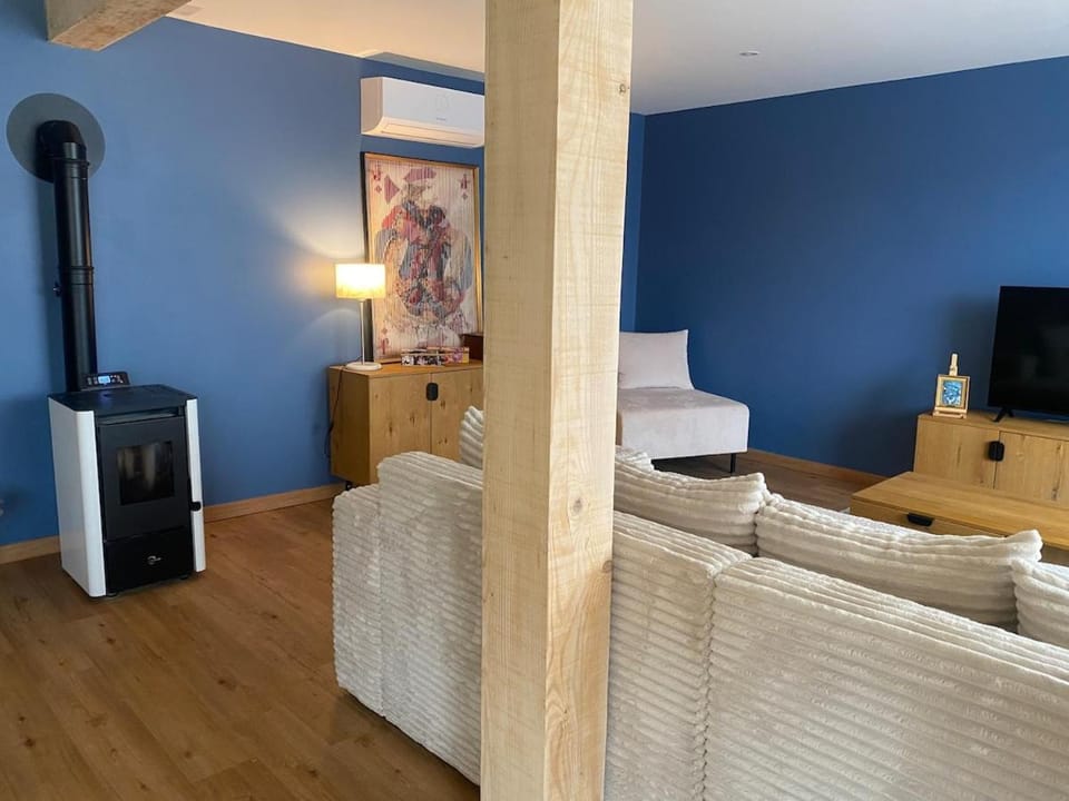 La Grange des Pépettes ! House in Auvergne-Rhône-Alpes