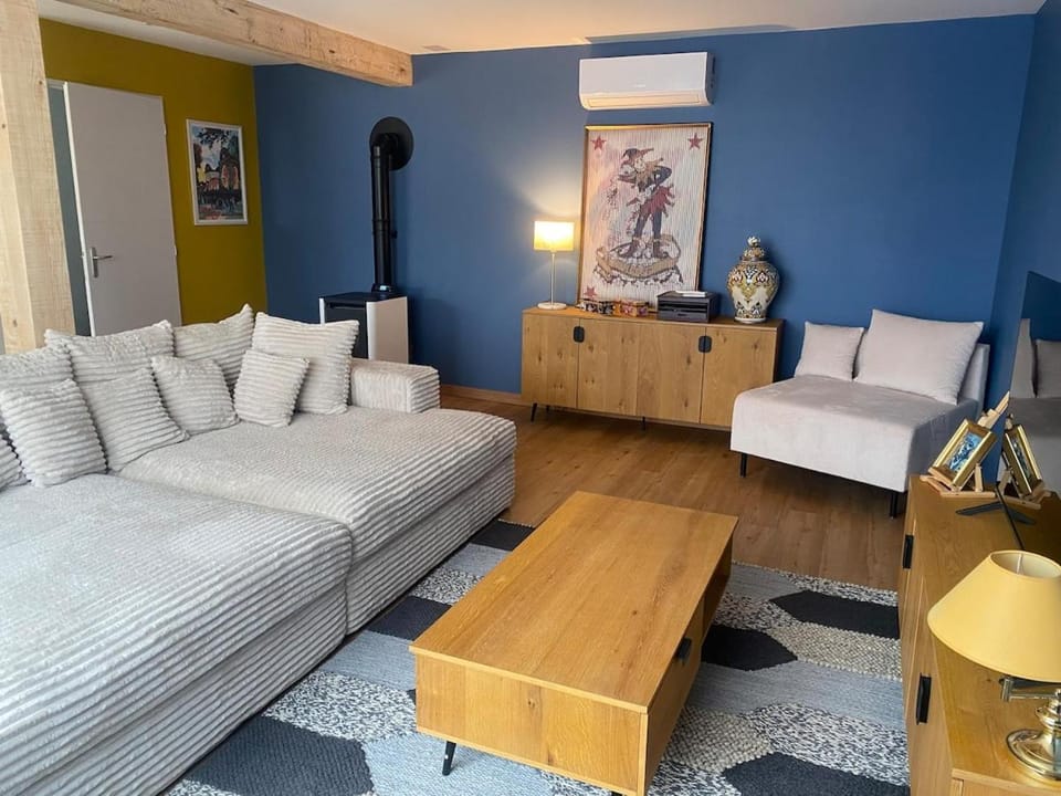 La Grange des Pépettes ! House in Auvergne-Rhône-Alpes