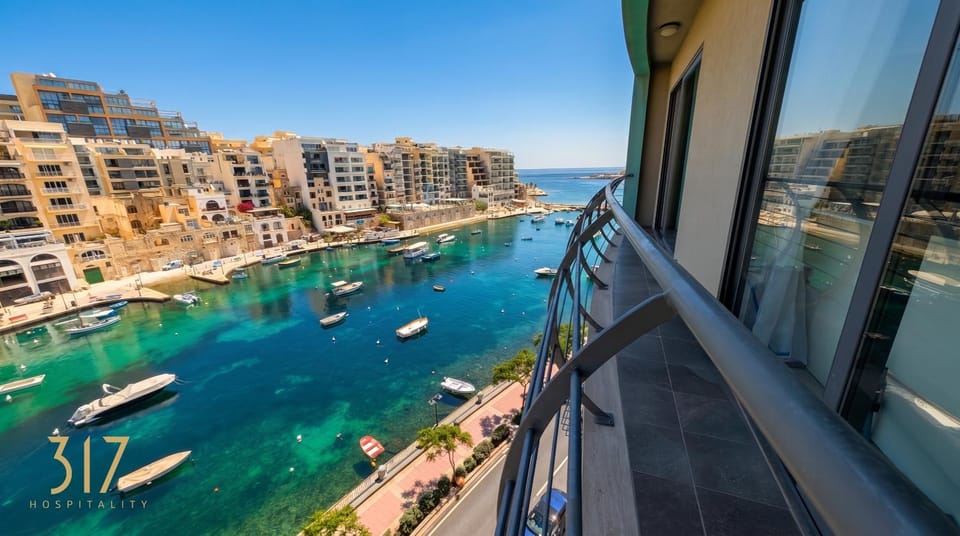 View (from property/room), View (from property/room), Balcony/Terrace, Balcony/Terrace, City view, City view, Sea view, Sea view