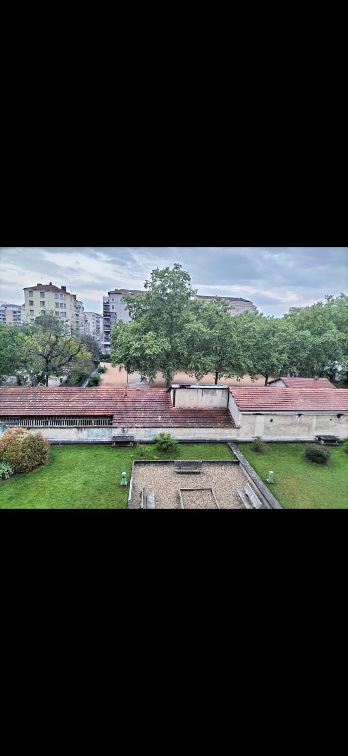 SAINTE ANNE Baraban Vacation rental in Villeurbanne