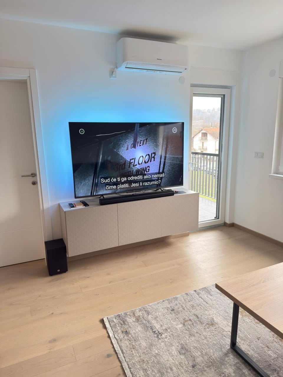 Communal lounge/ TV room, TV and multimedia, air conditioner