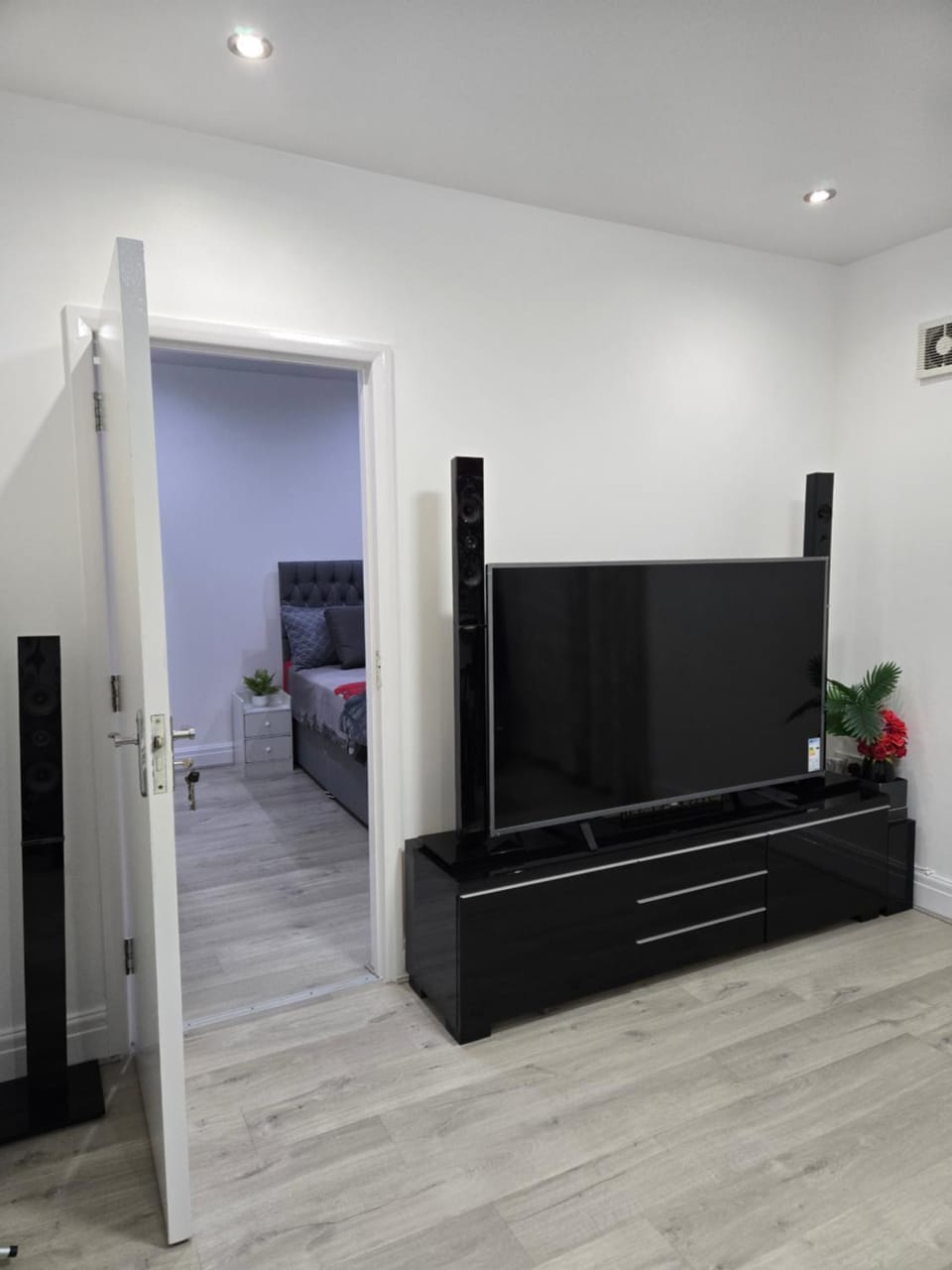 Communal lounge/ TV room, Living room