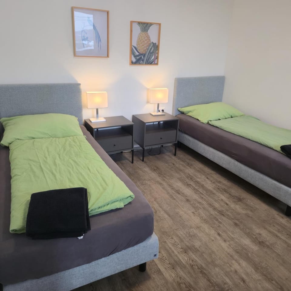Wolfsjäger Worker Rooms - voll ausgestattete Gemeinschafts-Apartments mit Küche & Waschmaschine, nahe Linz Apartment in Linz