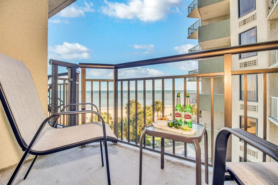 Beachside 1br Suite, Oceanview & Dog 438 PG Apartment in Myrtle Beach
