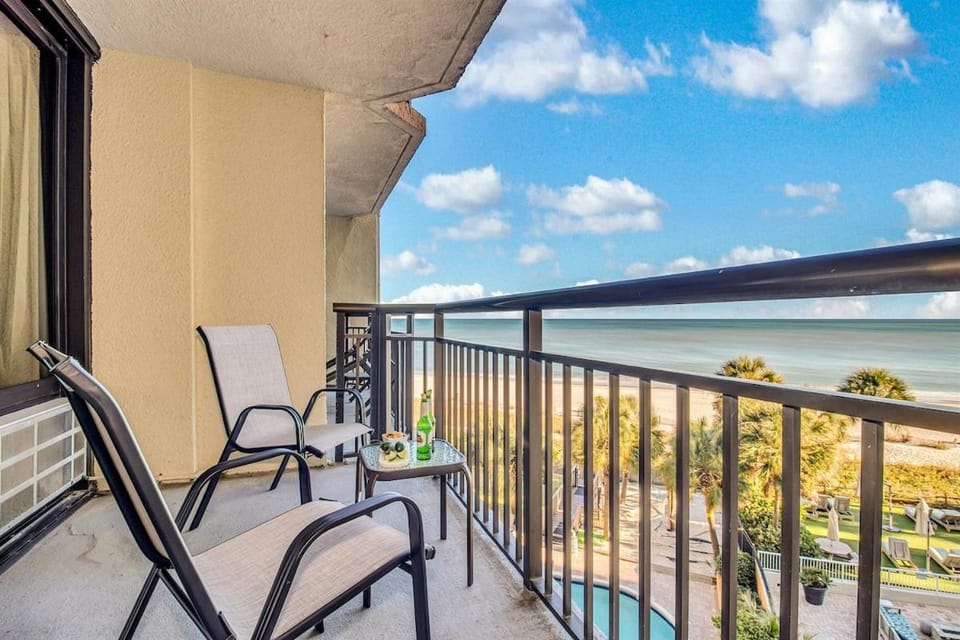 Beachside 1br Suite, Oceanview & Dog 438 PG Apartment in Myrtle Beach