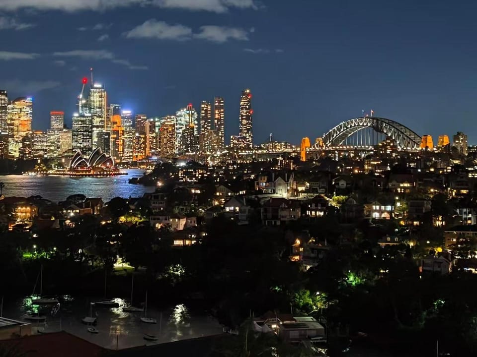 Mosman | Stunning Opera & Bridge View | KozyGuru Apartment in Sydney
