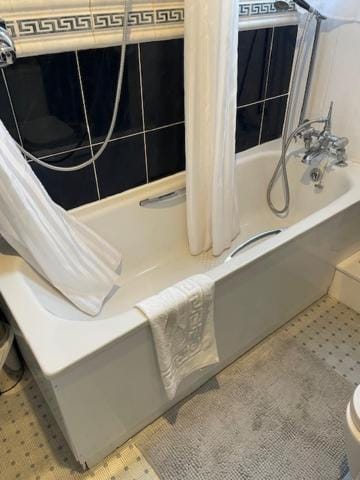 Strathallan Guest House Bed and Breakfast in Edinburgh