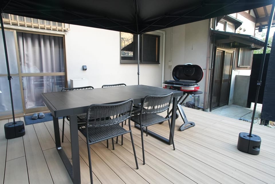BBQ facilities, Balcony/Terrace