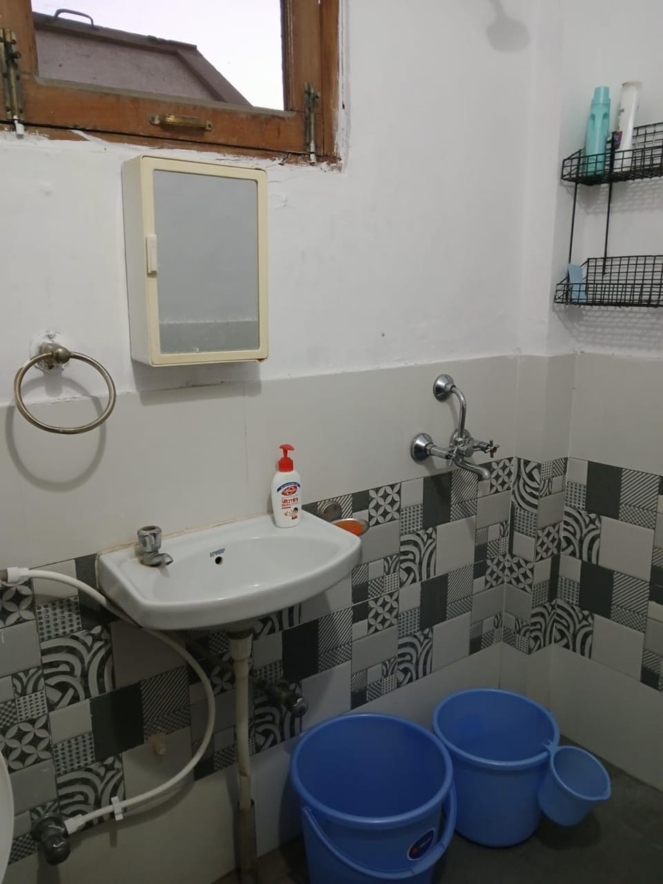 Gharonda Apartment in Dehradun