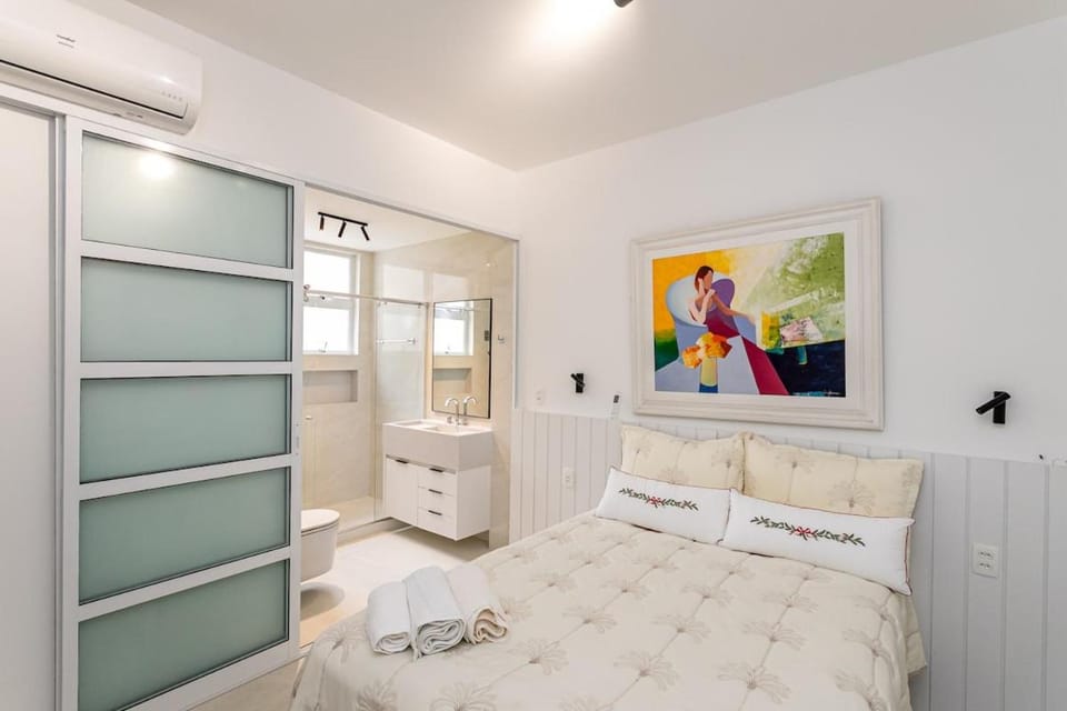 Nardete · Leme 300m praia: 2 quartos, modernidade e conforto Apartment in Rio de Janeiro