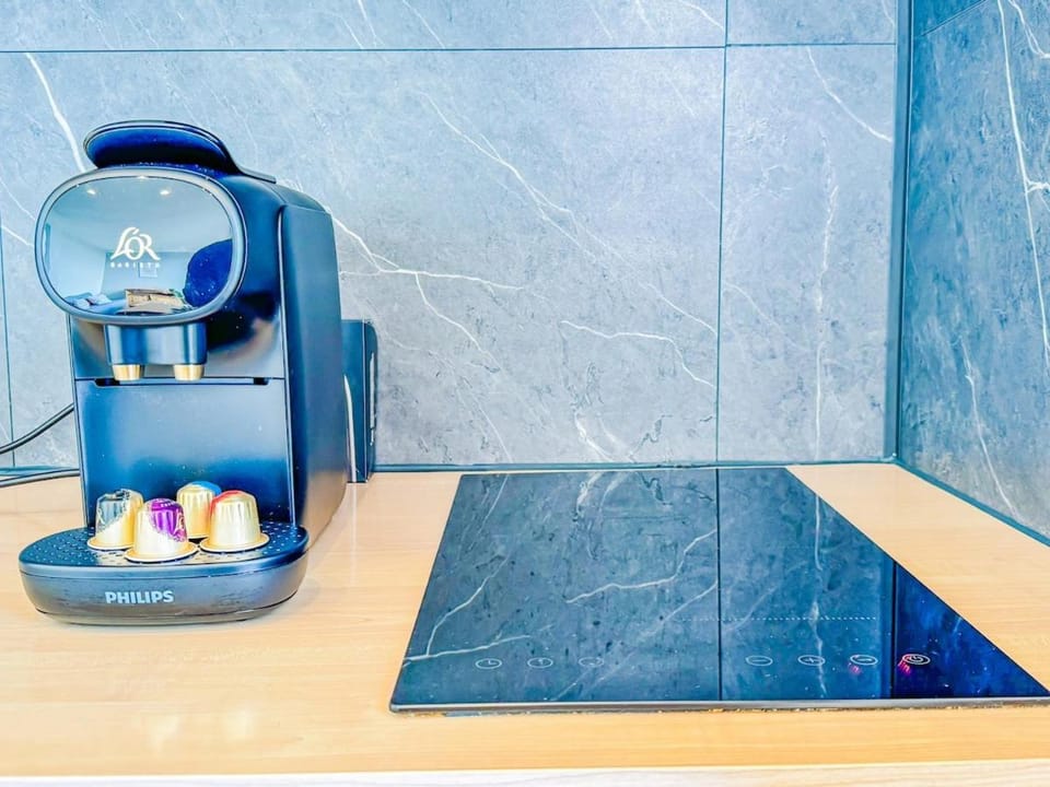 Coffee/tea facilities, Kitchen or kitchenette