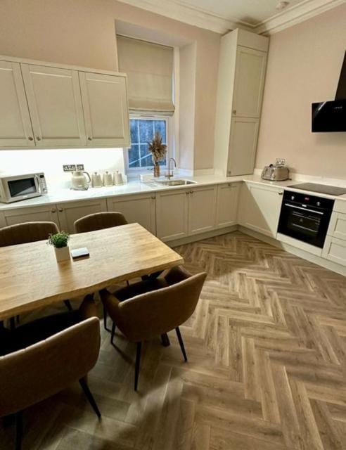 HORSEMARKET on the square Apartment in England