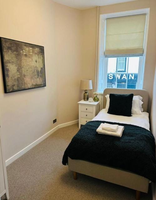 HORSEMARKET on the square Apartment in England