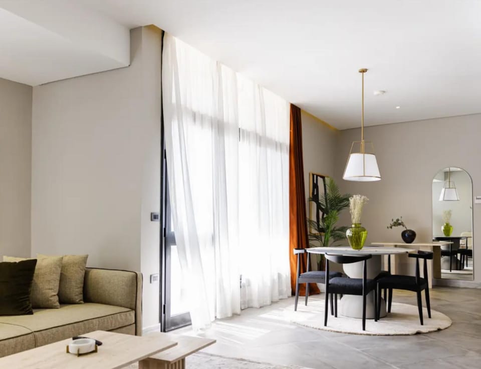Living room, Dining area