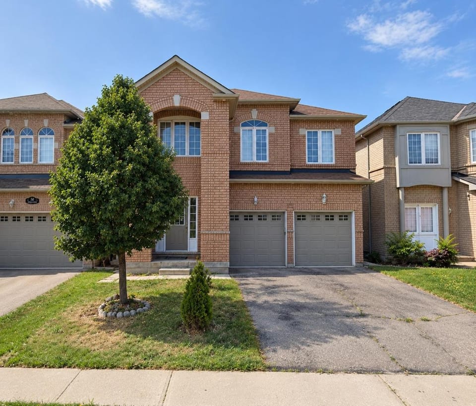 Property building, Spring, Day, Neighbourhood, Street view