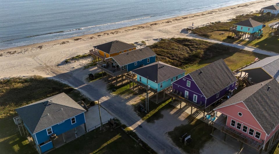 Ocean View l Pet Friendly House in Bolivar Peninsula