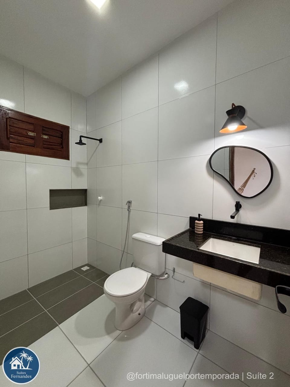 Shower, Toilet