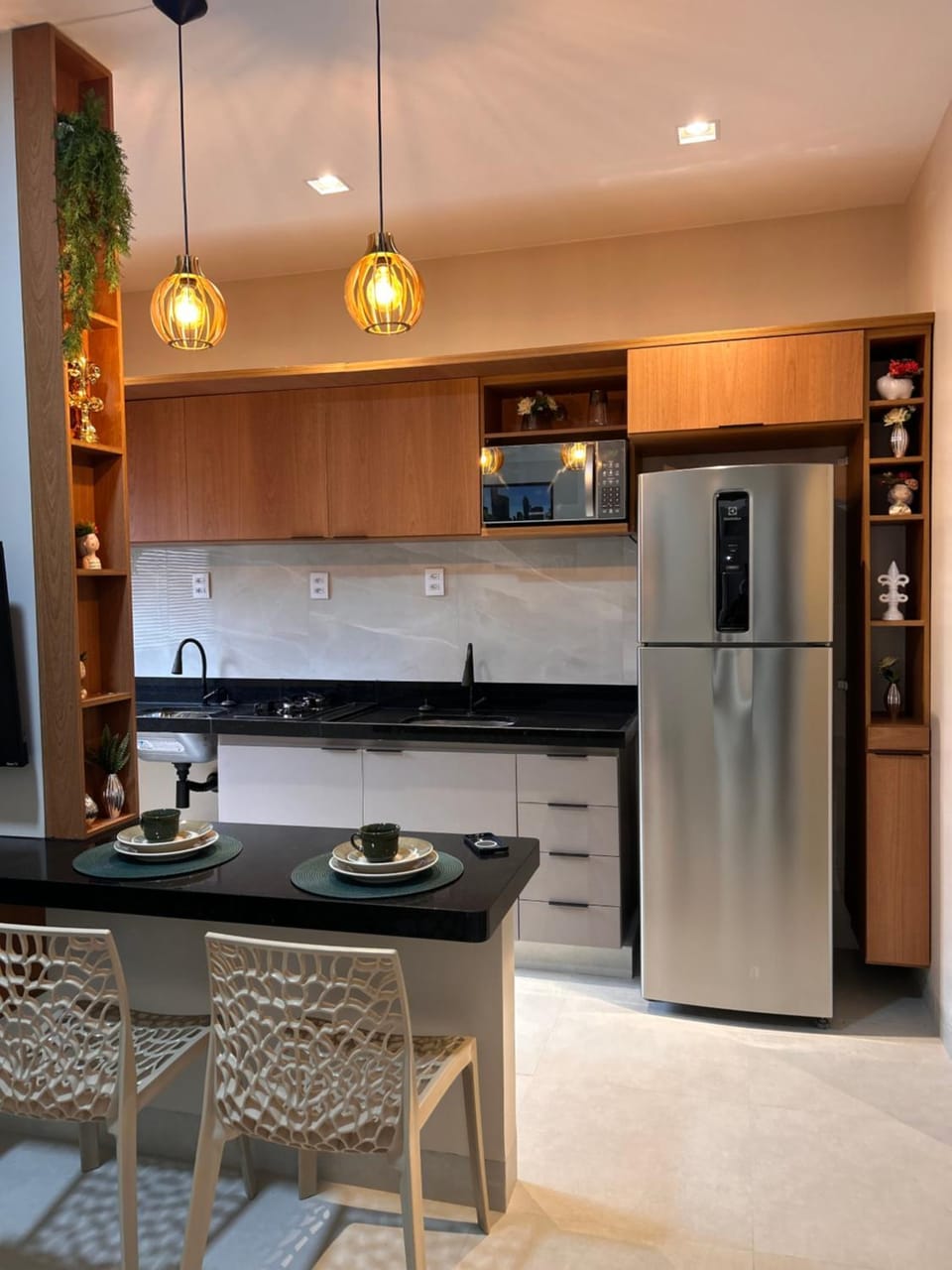 Kitchen or kitchenette, Dining area, stove