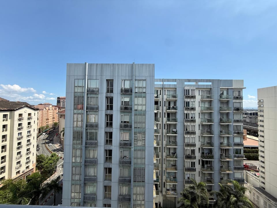 Property building, Day, City view