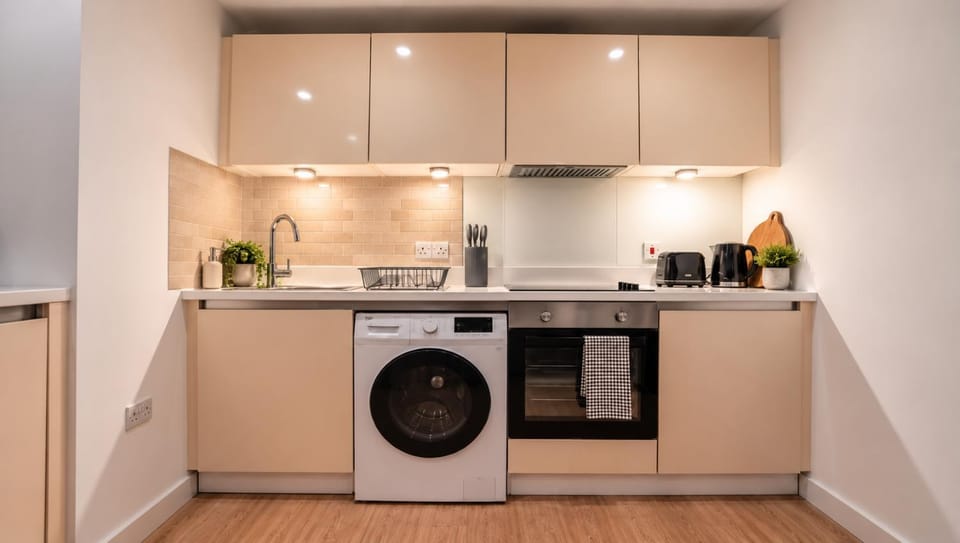 Near Tower Bridge - Stylish 1BR Flat - Parking - Sleeps 6 Apartment in London Borough of Southwark