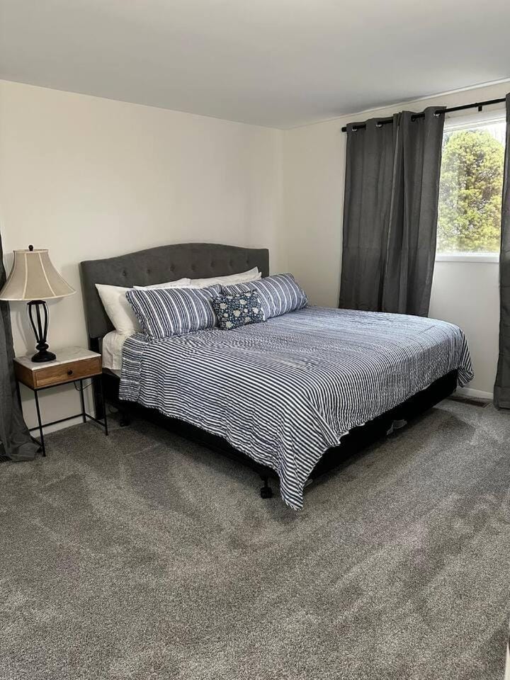 Charming Mentor Home w/ Fenced Backyard House in Mentor